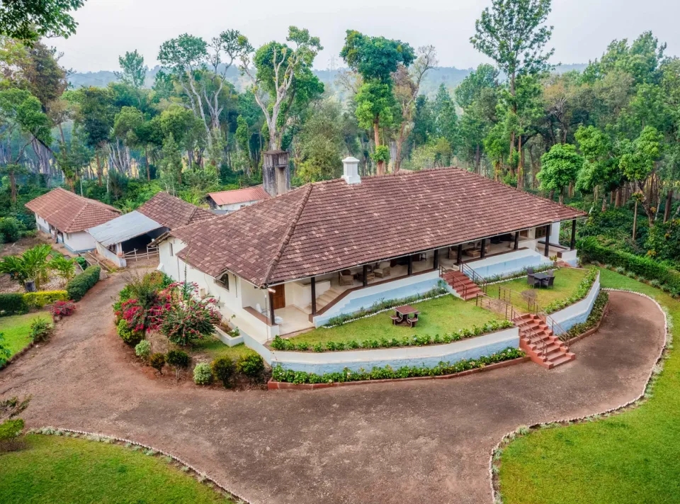 Woshully Bungalow, Coorg - Luxury Stay in Coorg, amã Stays & Trails 