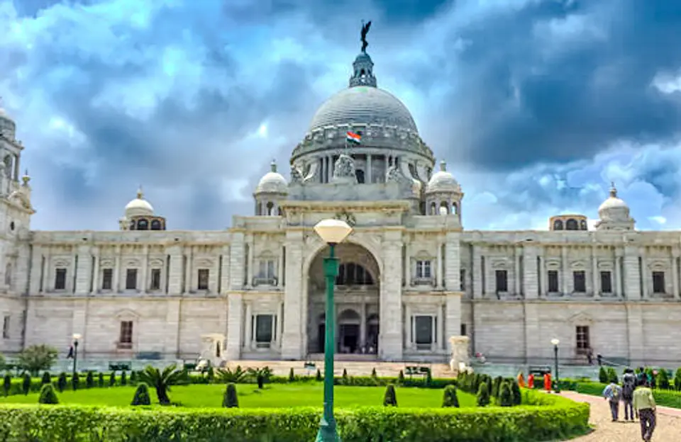 Explore Victoria Memorial -  Experiences in Kolkata, amã Stays & Trails 