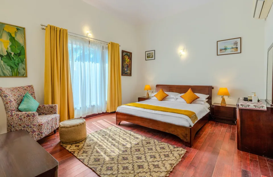 Stunning Room & Suite at 25 Farm House, Kolkata - amã Stays & Trails