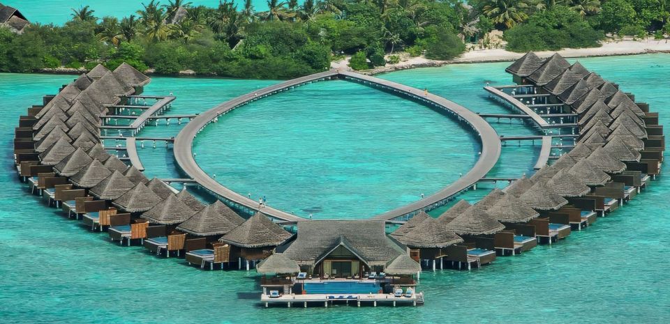 Overhead View Of A Taj Coral Reef - Luxury Resorts In Maldives