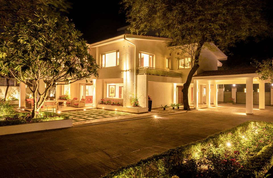 Private Stay in Bhopal - Helen's Garden House, amã Stays & Trails 