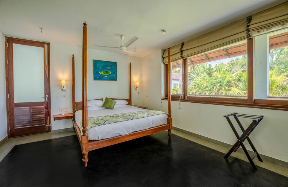 Spacious Bedroom at Pathiramanal Villa - 6 Bedroom Villa In Alappuzha