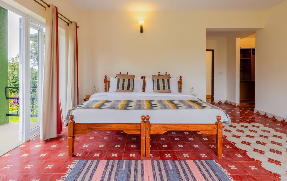 Elegant Bedroom at Anjanagiri - Accommodation in Kotagiri