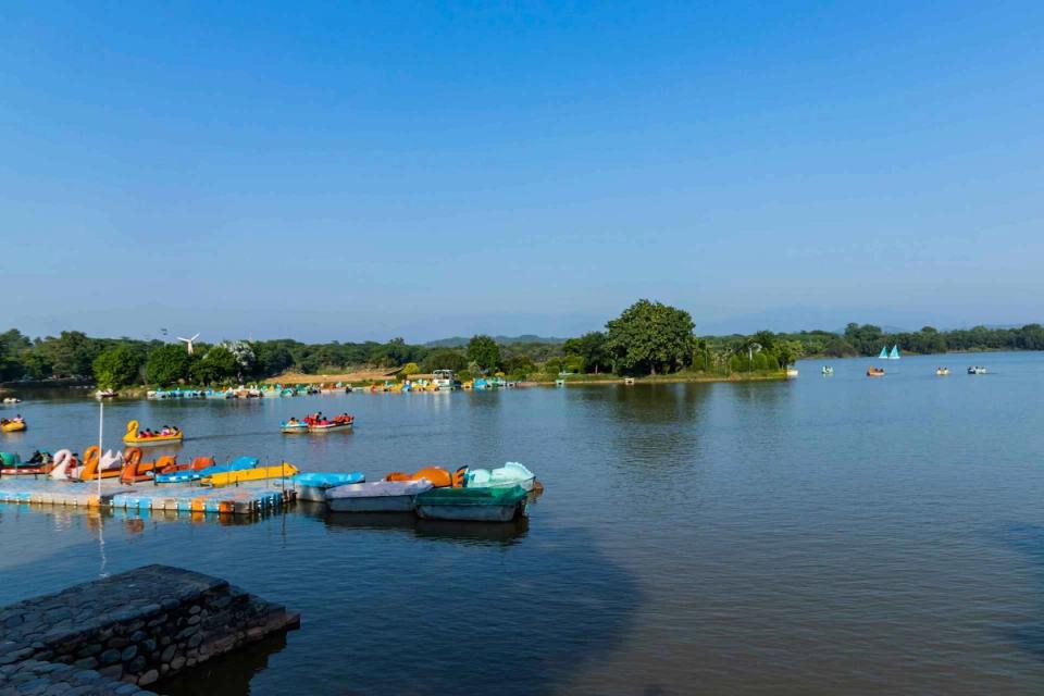 Places To Visit Near Chandigarh Zirakpur- Sukhana Lake