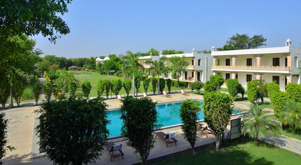 Modern guest lounge and seating area at Ginger Ranthambore, Sawai Madhopur hotel interior.