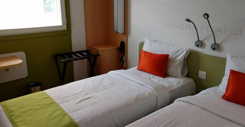 hotel-room-image