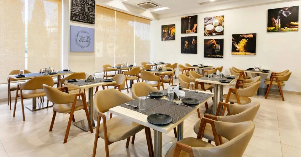 Qmin Restaurant at Ginger Aurangabad 2