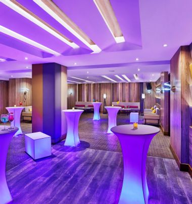 Best Bar & Grill Restaurant at Vivanta Jammu