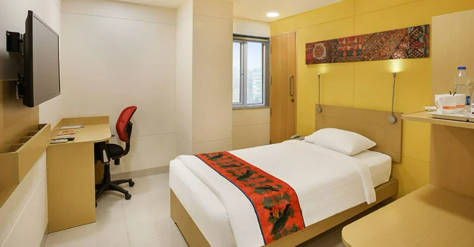 hotel-room-image