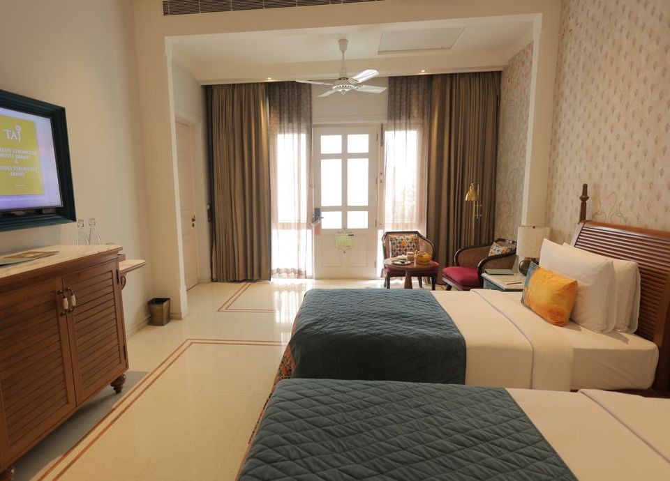 Deluxe Twin Room with Courtyard View - Pilibhit House, Haridwar