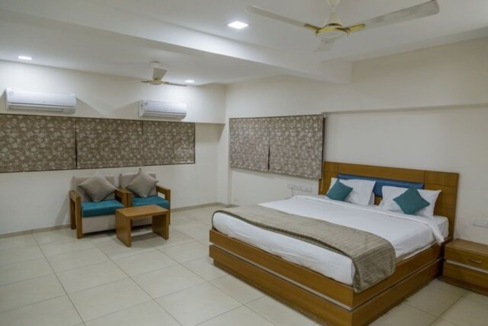 hotel-room-image