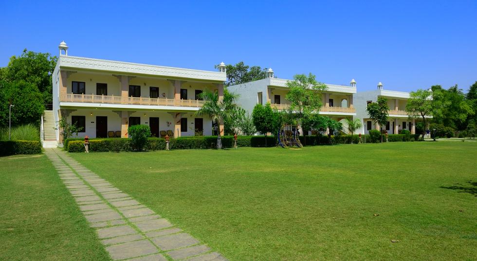 Entrance view of Ginger Ranthambore, Sawai Madhopur property located near Ranthambore National Park.