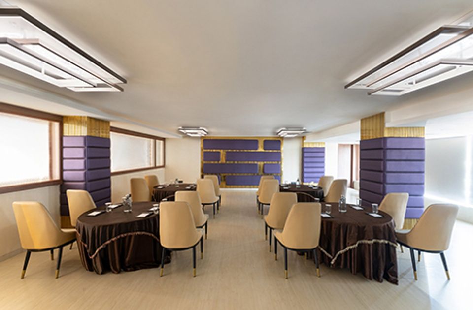 hotel-room-image