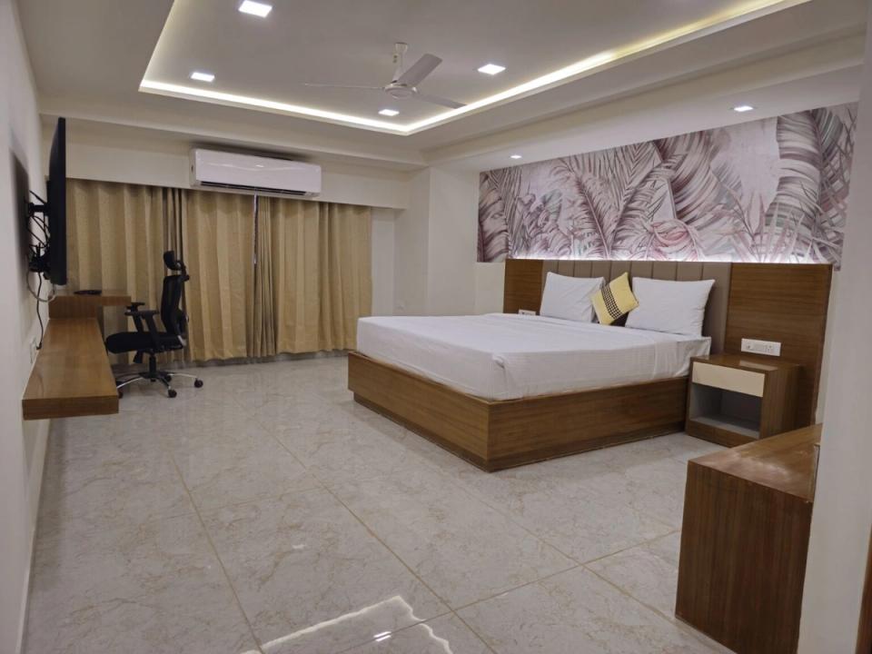 hotel-room-image