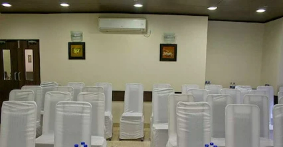 hotel-room-image