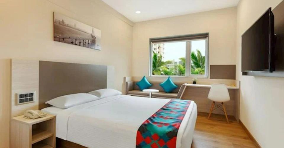 hotel-room-image
