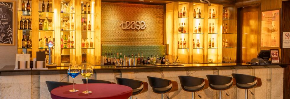 Tease - Bar Restaurant at Vivanta Hyderabad