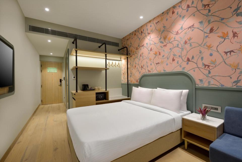 hotel-room-image