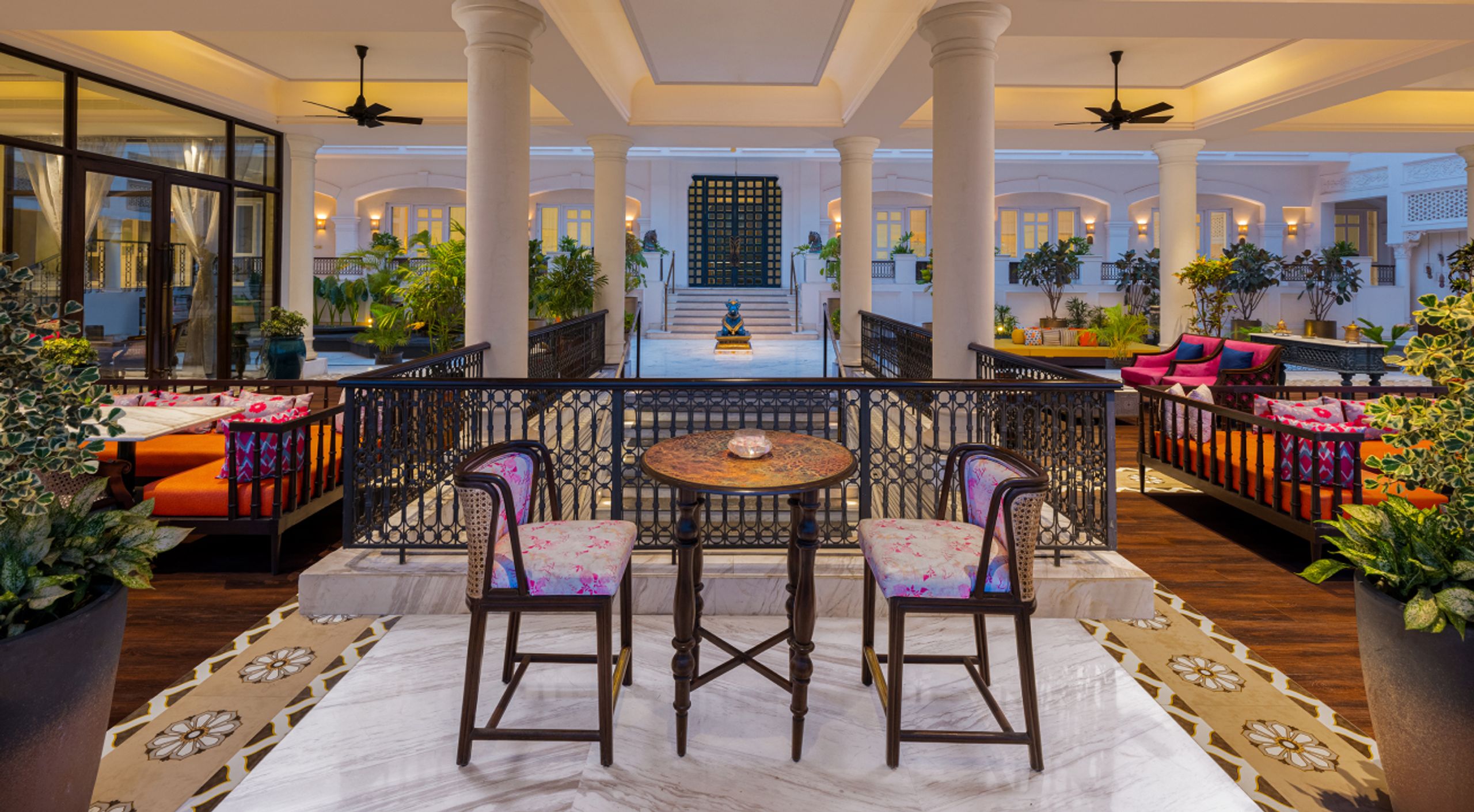 Lobby Lounge - Luxury Lounge in Haridwar at Pilibhit House