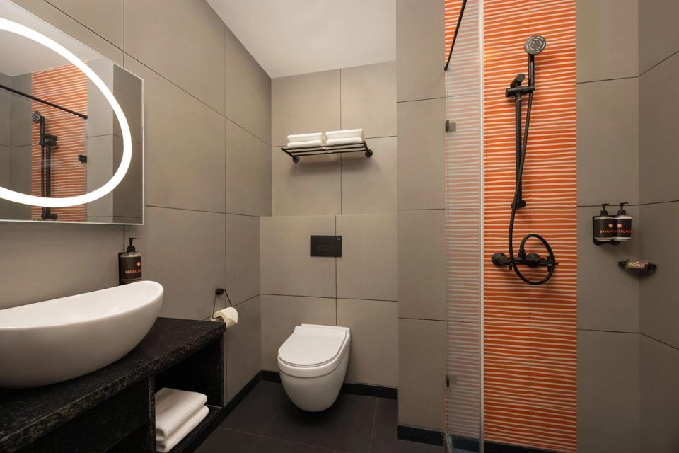 hotel-room-image