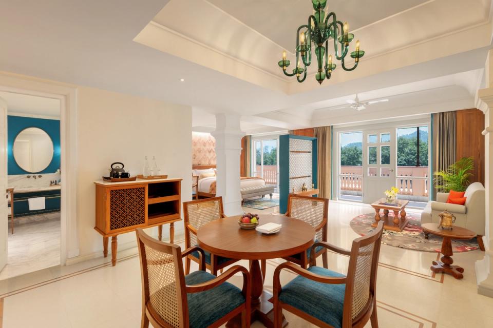 Elegant Room & Suite by Pilibhit House, Haridwar