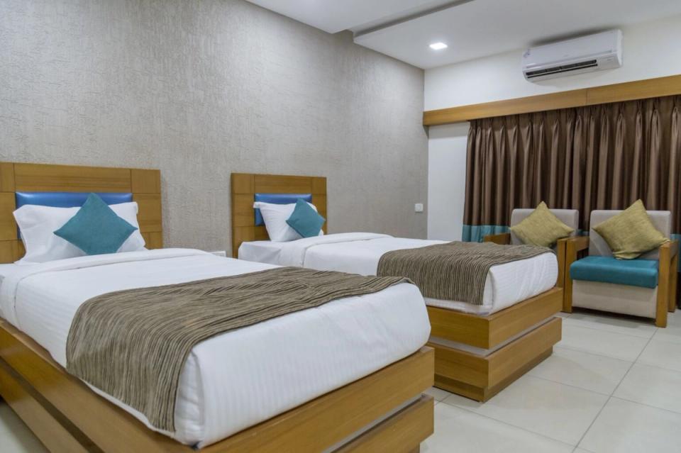 hotel-room-image