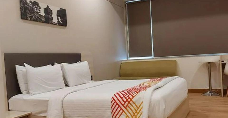 hotel-room-image