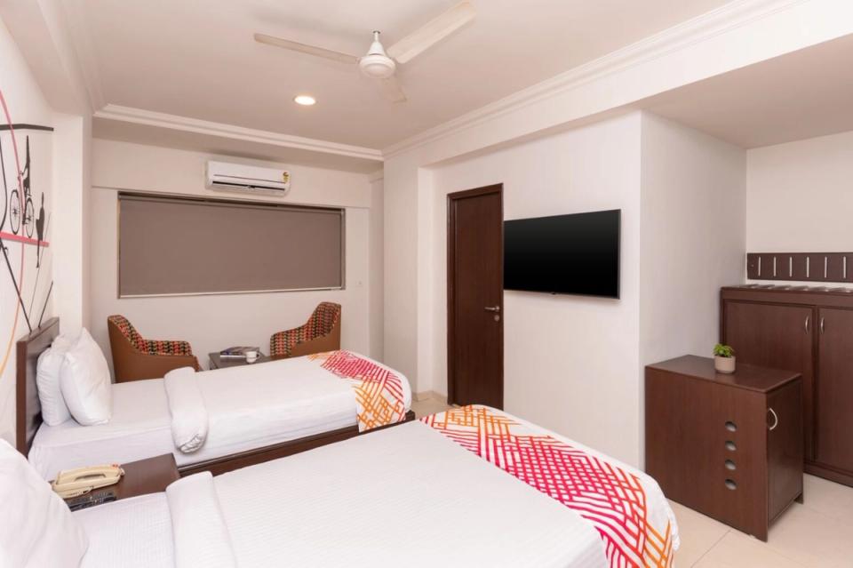 hotel-room-image