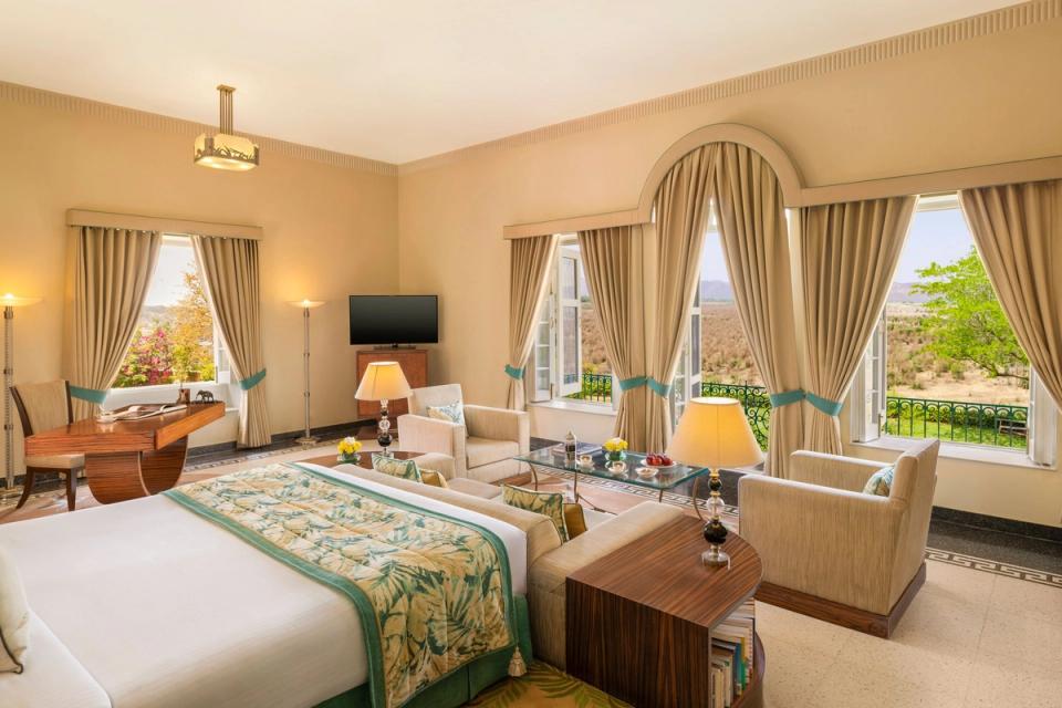 Deluxe Suite - Accommodation in Jaipur at Ramgarh Lodge