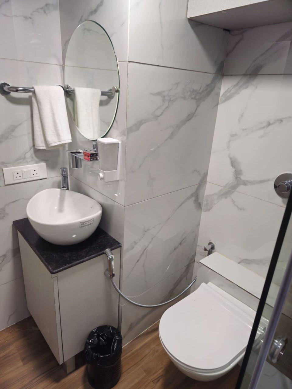 hotel-room-image