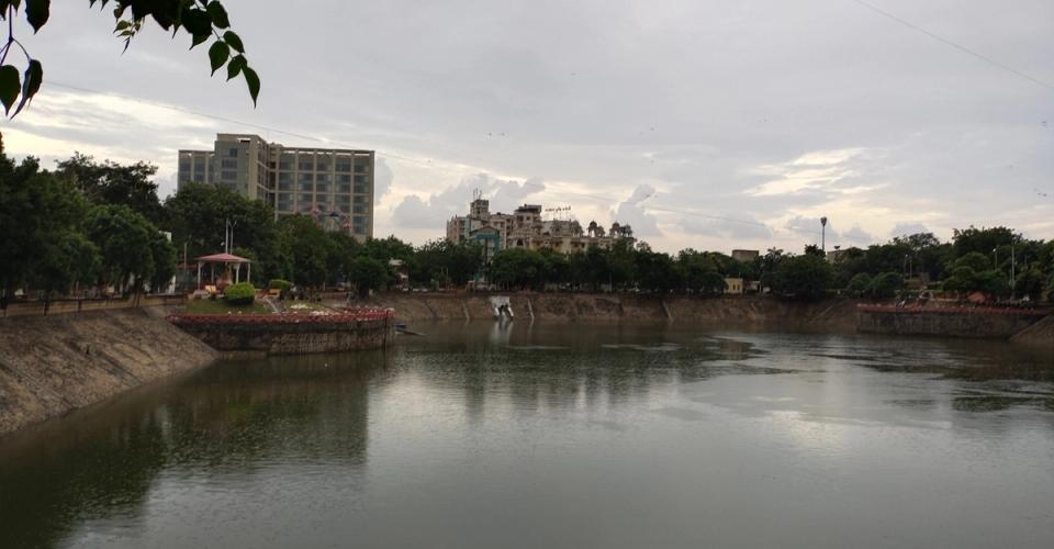 Places To Visit Near Ginger Ahmedabad Vastrapur- Vastrapur Lake