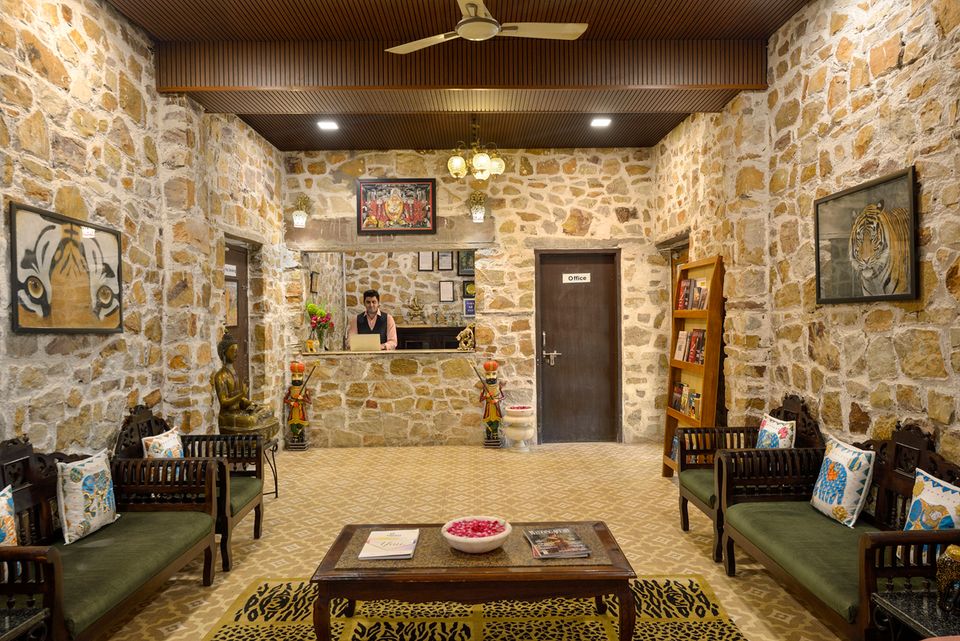 hotel-room-image