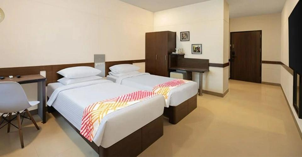 hotel-room-image