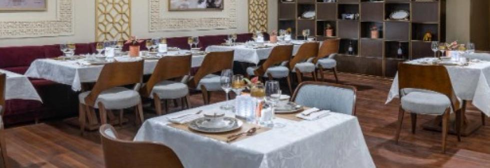 Elegant Dining Setup at Red Pearl Restaurant – Vivanta Jamshedpur