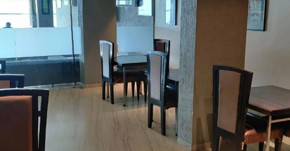Cafe et Cetra at Ginger Ahmedabad Satellite 2