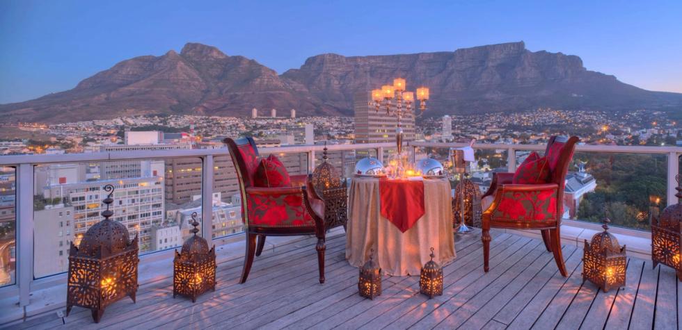 Romantic Dining Setup Offered At Taj Cape Town