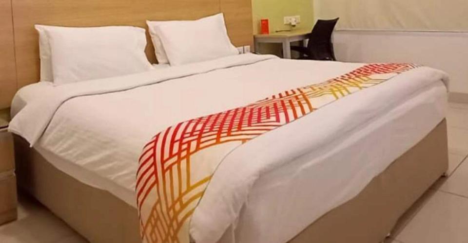 hotel-room-image