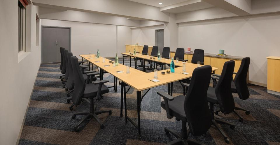 Ginger Ahmedabad Vastrapur Conference Rooms
