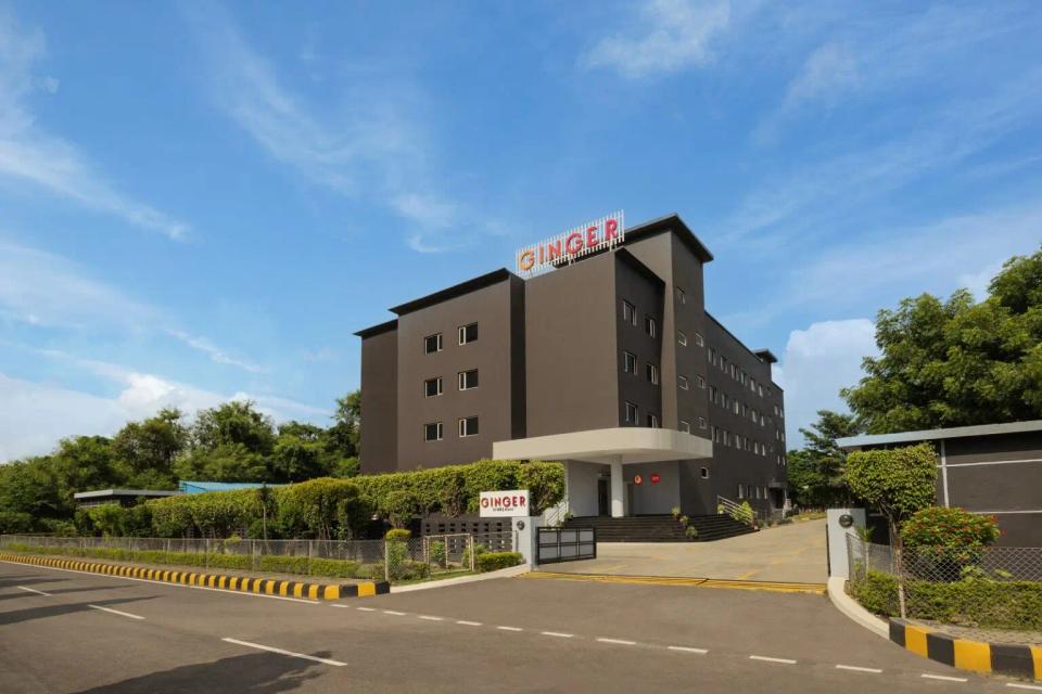 hotel-room-image