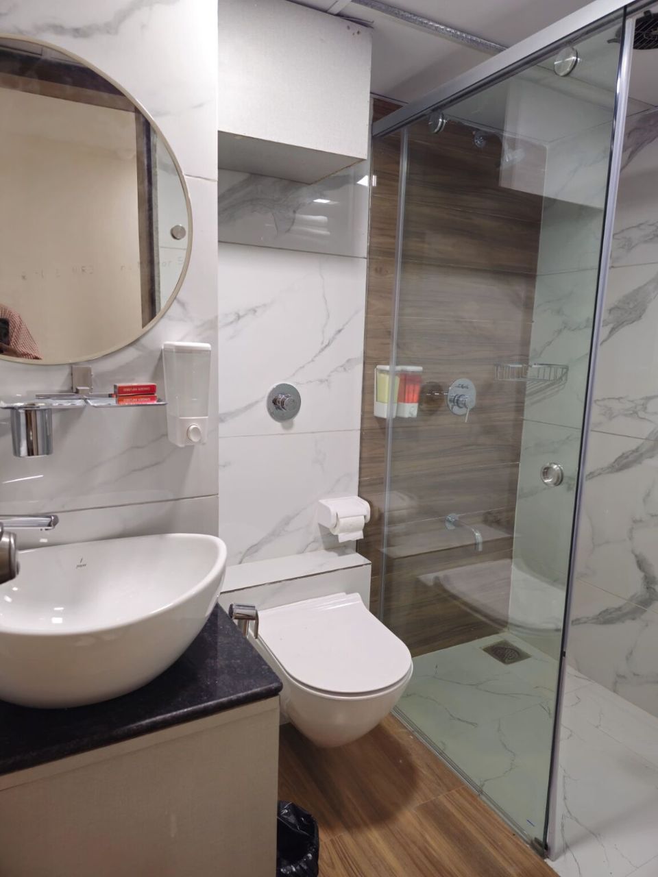hotel-room-image