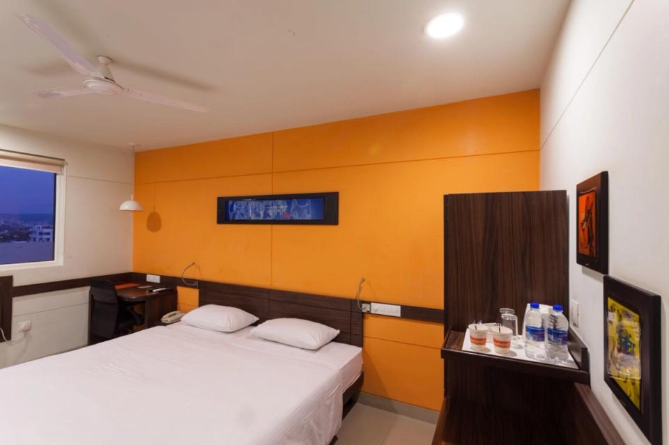 hotel-room-image