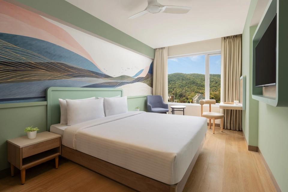 hotel-room-image
