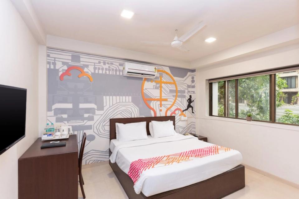 hotel-room-image