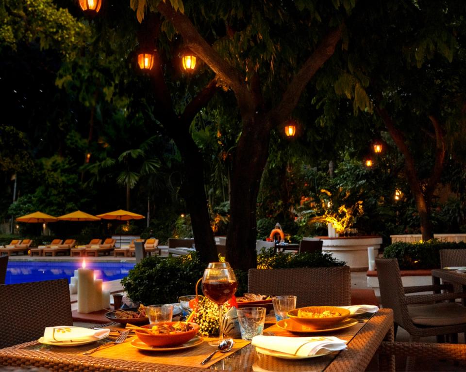 Grill By The Pool - Luxury Dining at Taj Bengal, Kolkata