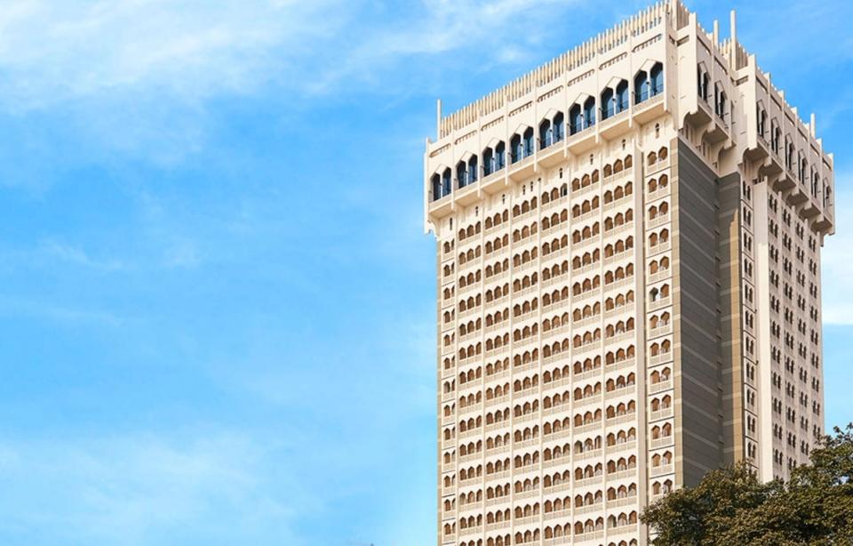 Taj Mahal Tower's Mumbai Garden Seating