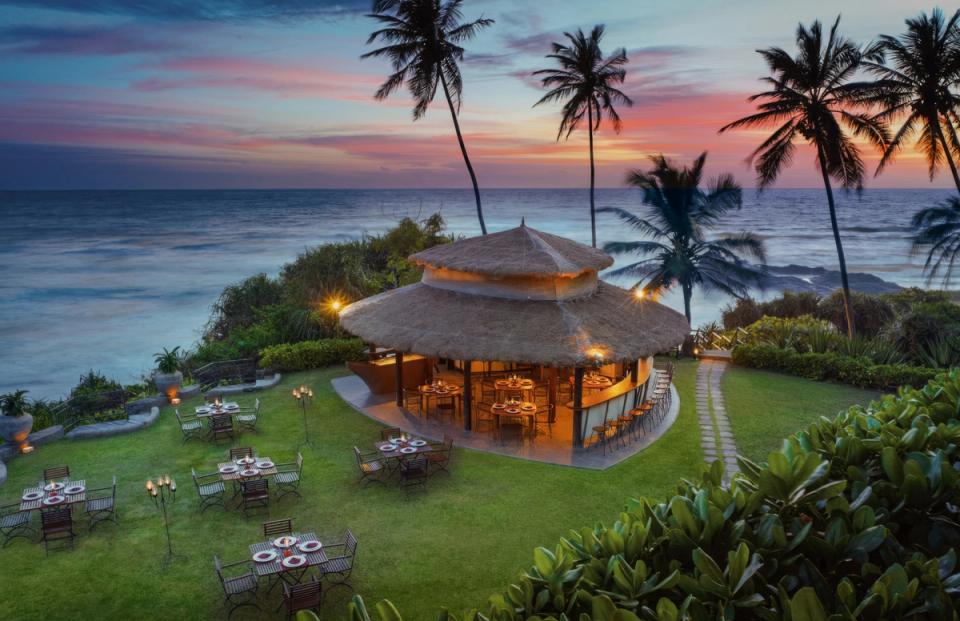 Alfresco Dining at Taj Bentota Resort & Spa, Sri Lanka