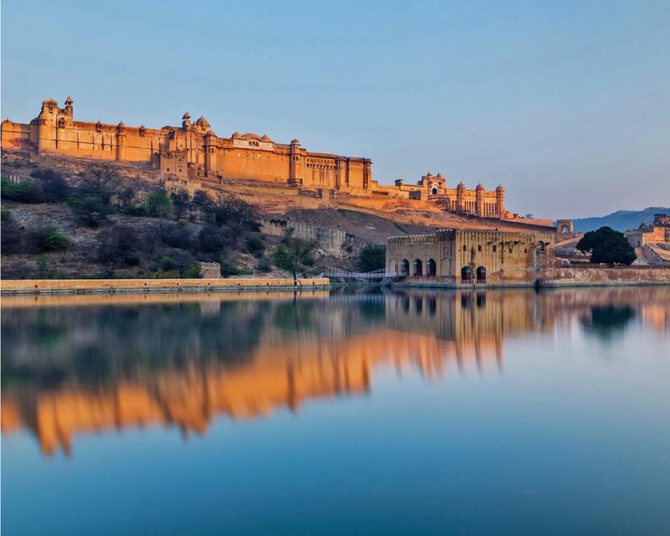 Elephant Safari to Amber Fort - Attractions and Places To Visit In Jaipur