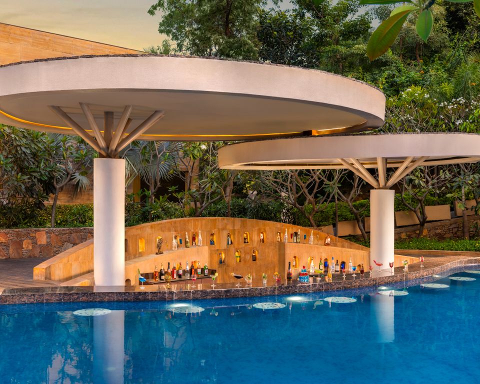 Pool Bar - Luxury Restaurant at Taj Aravali Resort & Spa