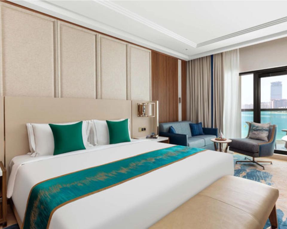 Luxury Room Sea View King Bed - Taj Exotica, Dubai