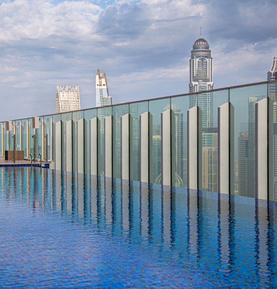 Paros – Rooftop Pool Bar - Taj Jumeirah Lakes Towers